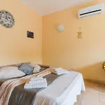 Casa Medea A *